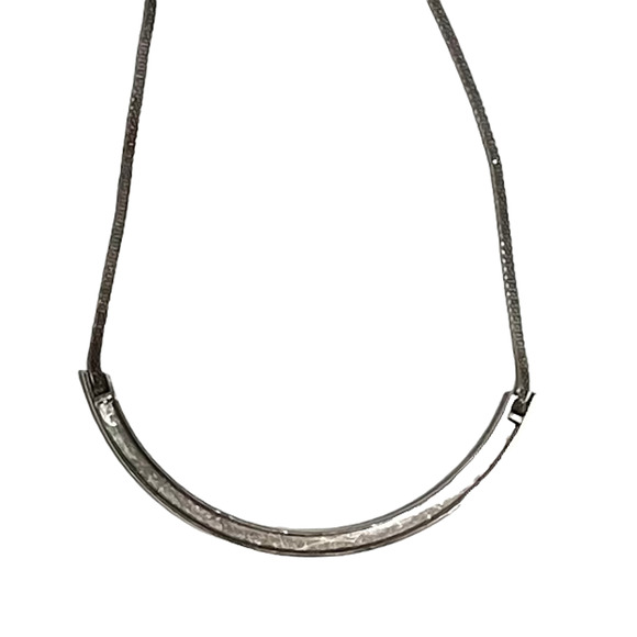Avenue Women's Silver-Tone Metal Curved 1/2 Tube & Tube Chain Necklace - Picture 6 of 12